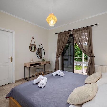 Villa Palmeras Soroni Экстерьер фото