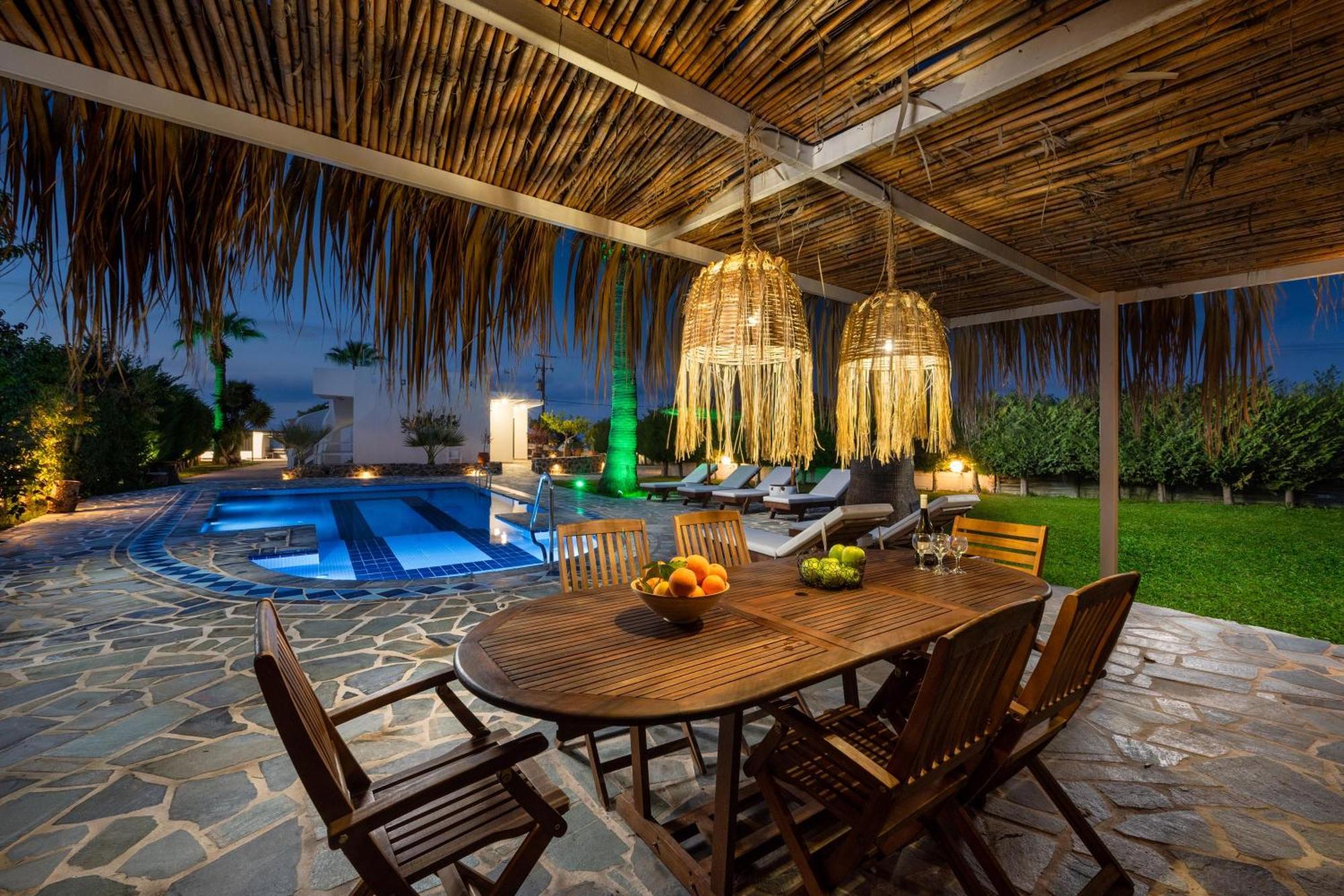 Villa Palmeras Soroni Экстерьер фото